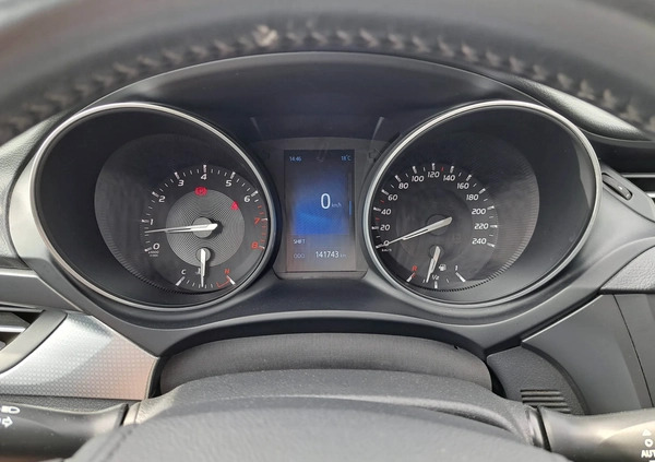 Toyota Avensis cena 57000 przebieg: 141700, rok produkcji 2015 z Gdańsk małe 631